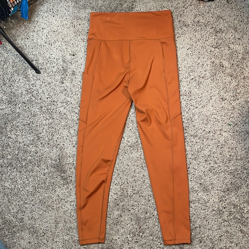 American Eagle Orange The Everything Pocket Legging Size Medium - Picture 6 of 8